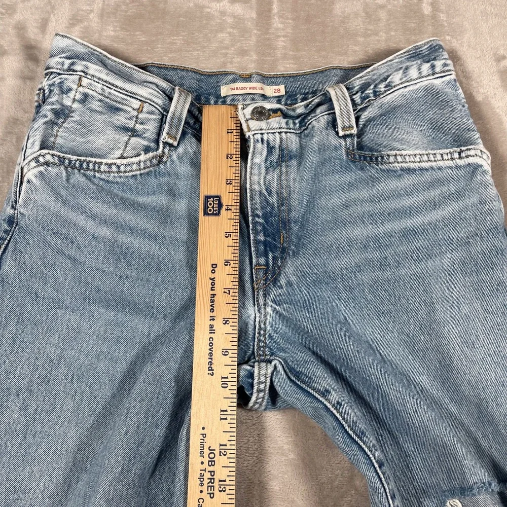 Levi's Women's Jeans '94 Baggy Wide Leg Distressed Denim Light Wash 28 Blue - Picture 3 of 8